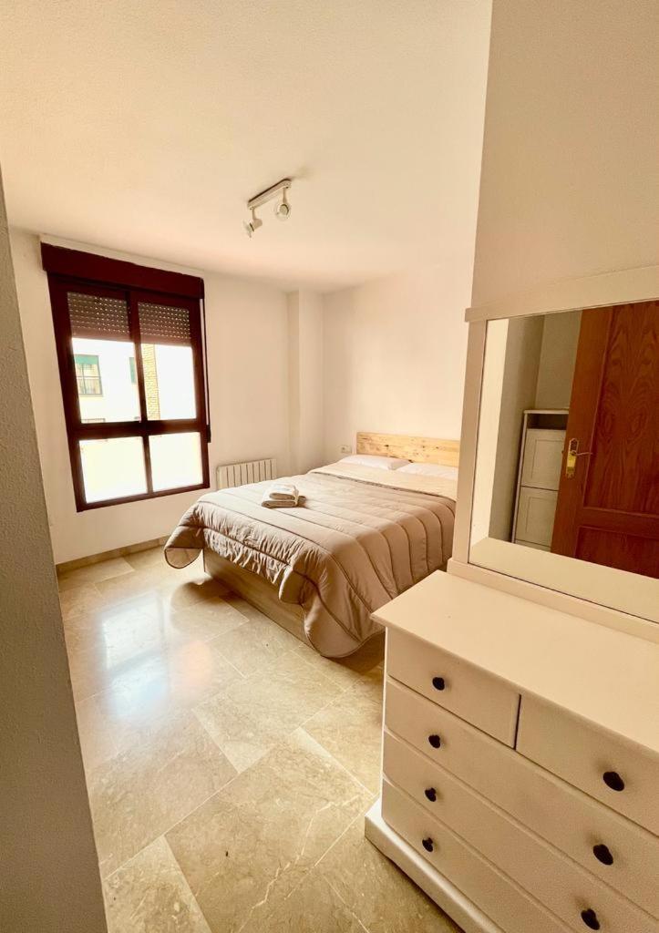Apartamento, Piscina Y Parking Granada Tico Medina المظهر الخارجي الصورة